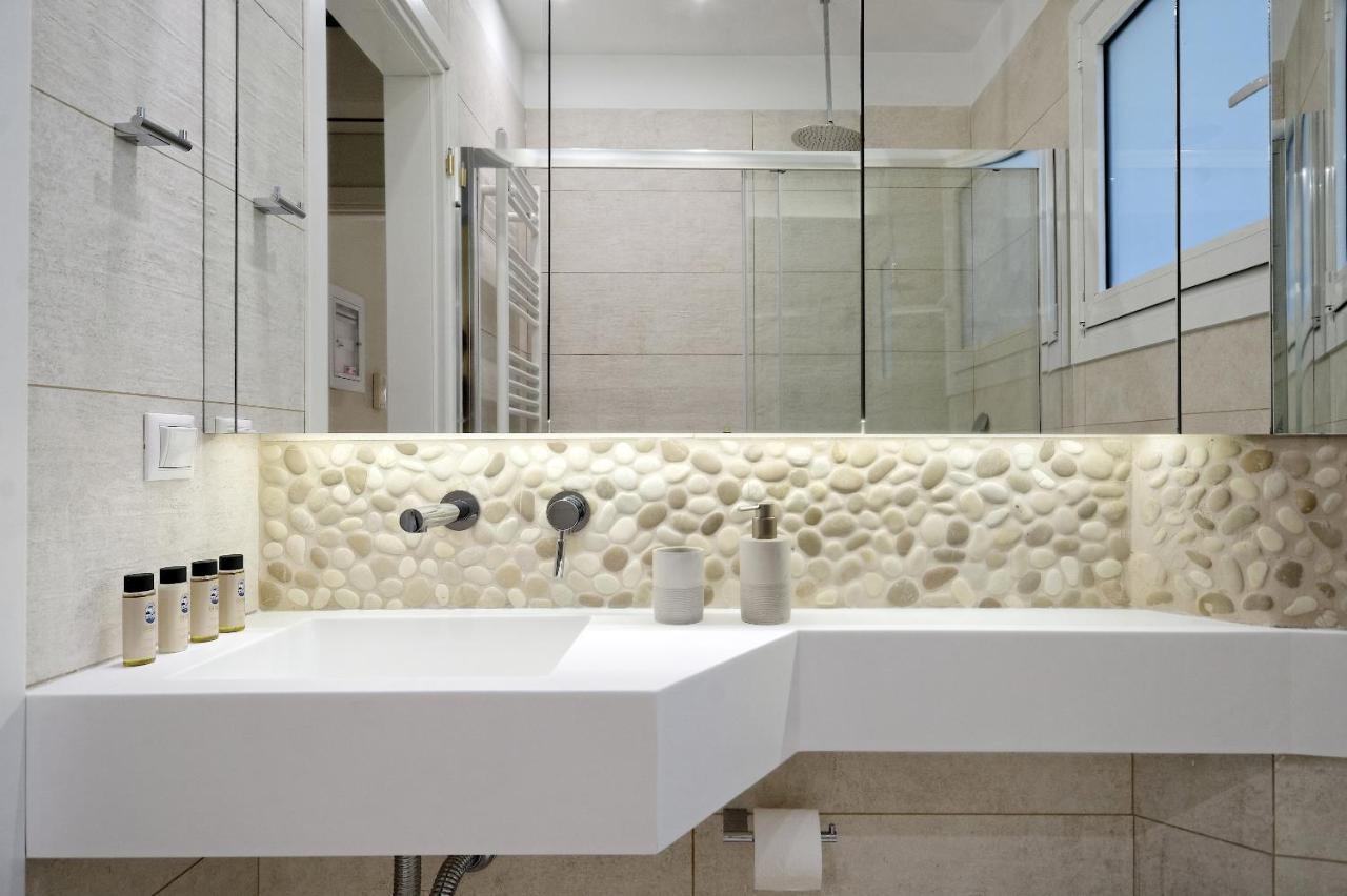 The Fancy Philosopher Apartment Athens Luaran gambar